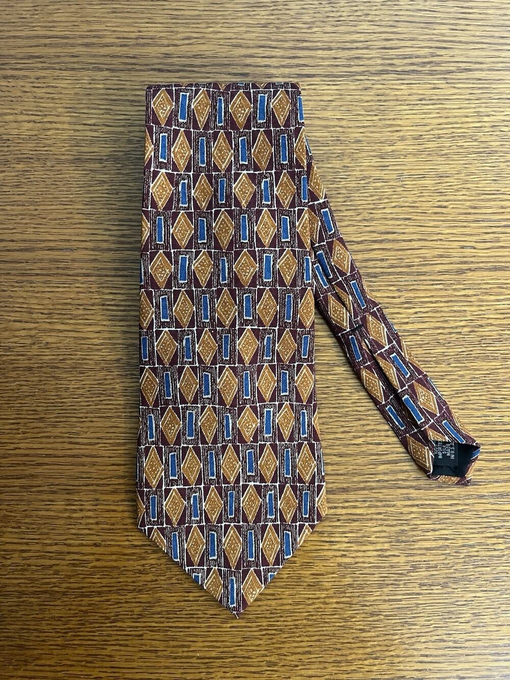Vintage Guess USA American Classics 100% Silk Geometric Tie Made in USA Brown